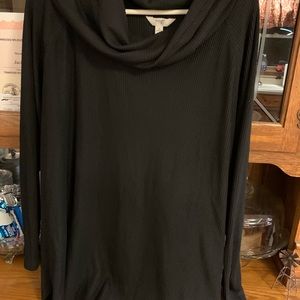 Terra and sky black sweater